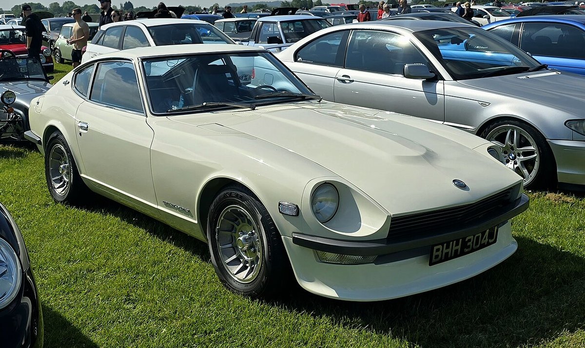 Datsun hero