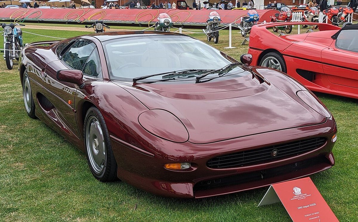 XJ220