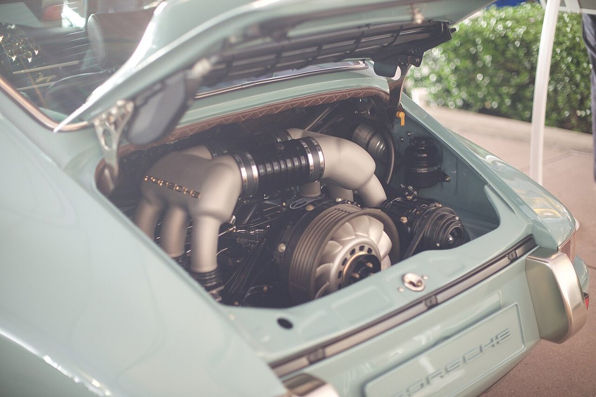 Porsche hero