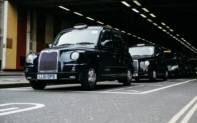 London's Black Cabs: A History of the World's Most Iconic Taxi